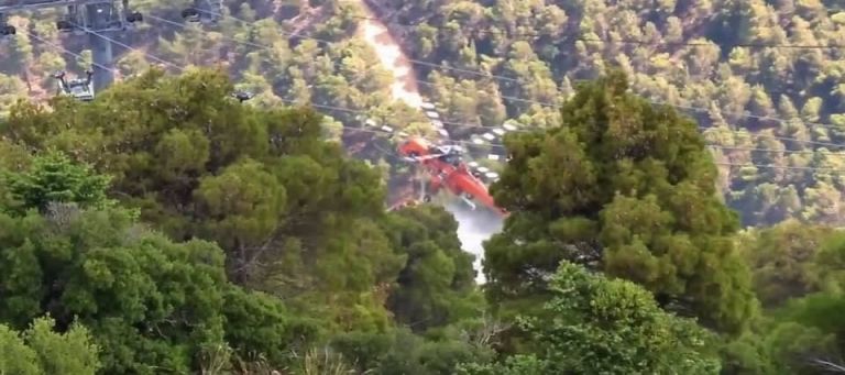 Συναγερμός στην Πάρνηθα: Κεραυνοί προκάλεσαν εστίες πυρκαγιάς 