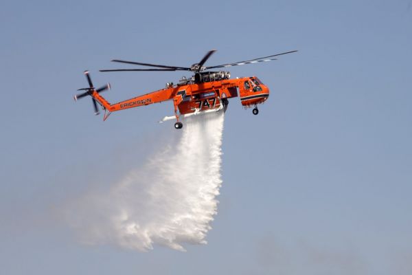 Αίγιο: Μεγάλη πυρκαγιά στη Ζήρια – Συναγερμός στην Πυροσβεστική