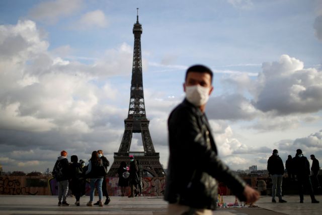Γαλλία: Τέλος η χρήση μάσκας για όσους διαθέτουν υγειονομικό πιστοποιητικό