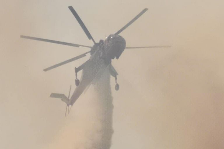 Σχεδόν 50 πυρκαγιές σε 24 ώρες σε όλη την Ελλάδα – Σε εξέλιξη η φωτιά στην Αργολίδα [Εικόνες]