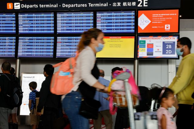 Γαλλία: Με αρνητικό τεστ 24 ωρών θα μπορούν να την επισκεφτούν οι ανεμβολίαστοι Έλληνες