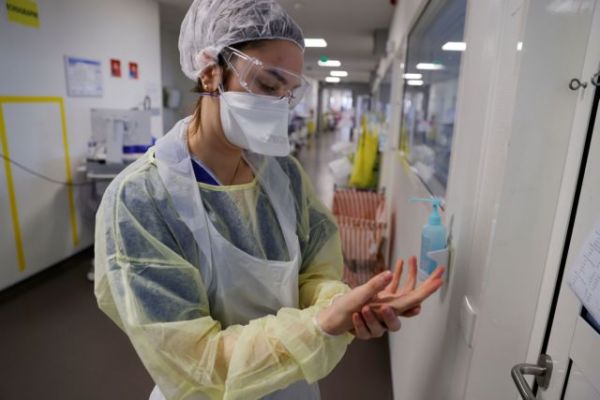 Γαλλία: Το 85% των νοσηλευομένων με κοροναϊό είναι ανεμβολίαστοι