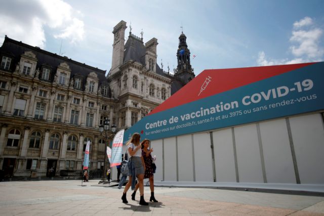 Γαλλία: Υποχρεωτικό εμβολιασμό των υγειονομικών εισηγείται η επιστημονική επιτροπή