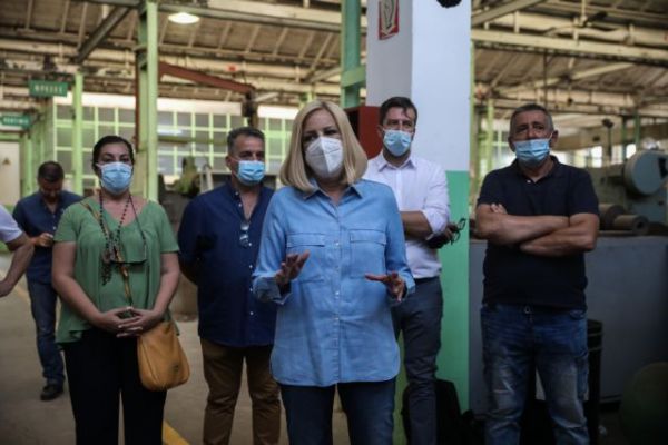 Γεννηματά: Επίσκεψη στα Ελληνικά Αμυντικά Συστήματα στον Υμηττό – Τι είπε για τη δημιουργία του πάρκου