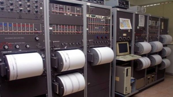 Σεισμός στη Θήβα: Κλιμάκιο του Γεωδυναμικού Ινστιτούτο και σεισμολογικοί σταθμοί στην περιοχή