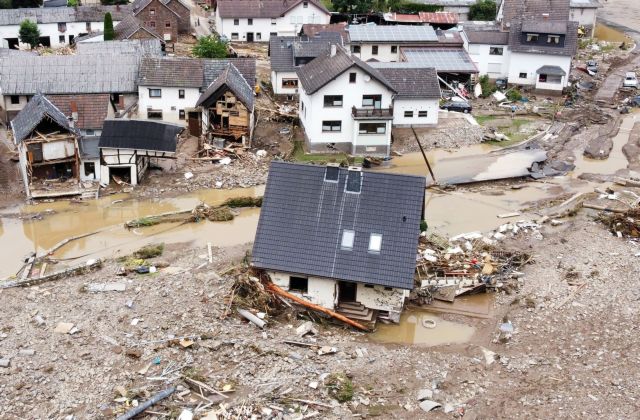 Στους 42 μέχρι στιγμής οι νεκροί στη Γερμανία από τις πλημμύρες - Δεκάδες οι αγνοούμενοι