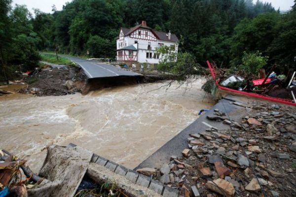 Θρίλερ στη Γερμανία: Τουλάχιστον 1.300 αγνοούμενοι από τις φονικές πλημμύρες – «Ελπίζουμε να μην είναι νεκροί»