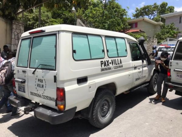 Αϊτή: Φονική μάχη για τη σύλληψη των δολοφόνων του προέδρου Ζοβενέλ Μοΐζ
