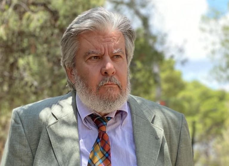 Μπαμπάς για πρώτη ο φορά ο Βασίλης Χαλακατεβάκης – Η φωτό με την νεογέννητη κόρη του