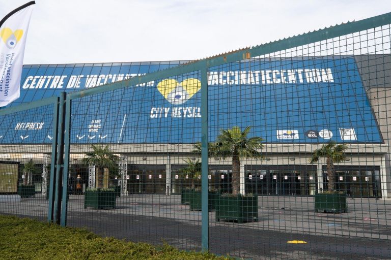 Κοροναϊός-Βέλγιο: Λεωφορεία εμβολιασμού επιστρατεύουν οι Βρυξέλλες