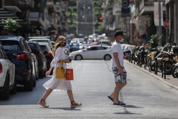 Πάτρα: Νεαρός λιποθύμησε στον δρόμο, λίγη ώρα αφού είχε εμβολιαστεί