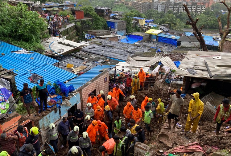 Ινδία: Τουλάχιστον 15 νεκροί εξαιτίας κατολισθήσεων που προκλήθηκαν από σφοδρές βροχοπτώσεις