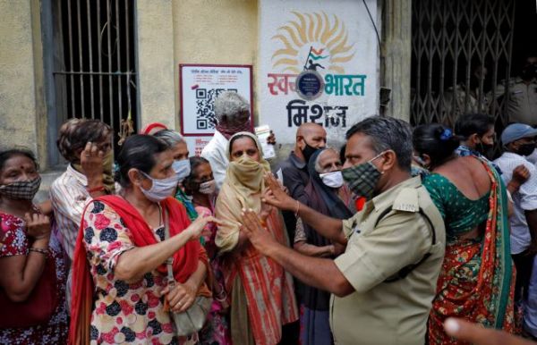 Κοροναϊός-ΠΟΥ: Είμαστε στην αρχή τρίτου κύματος – Σοκάρει η ανισότητα πρόσβασης στα εμβόλια