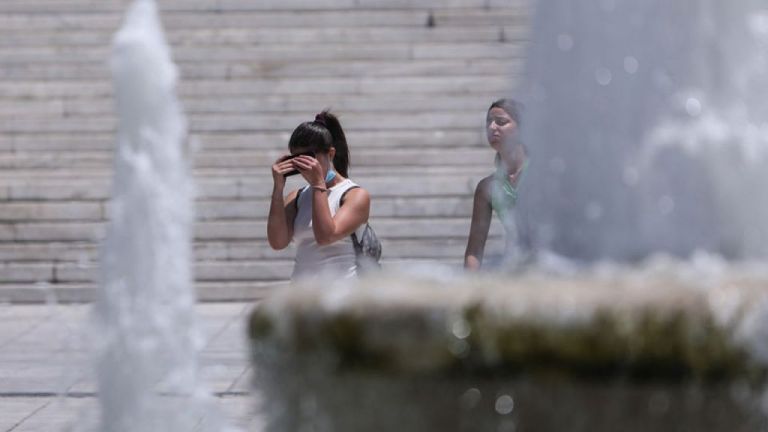 Ο καύσωνας ανεβάζει και το πολιτικό θερμόμετρο – Σύσκεψη την Παρασκευή στην Πολιτική Προστασία