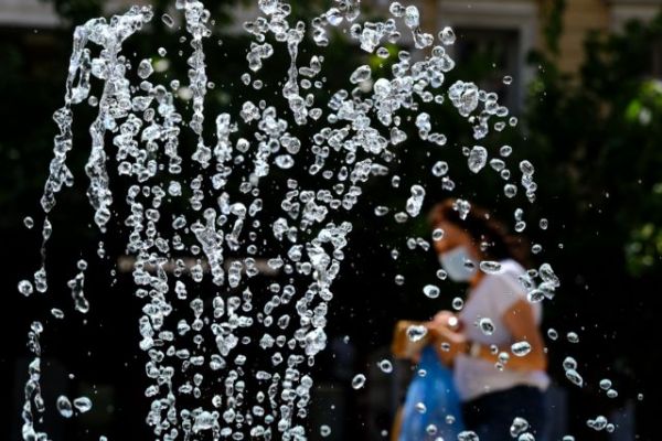 Καιρός: Έως 43 βαθμούς σήμερα η θερμοκρασία  – Έκτακτη σύσκεψη με Χρυσοχοΐδη και Χαρδαλιά για το κύμα καύσωνα