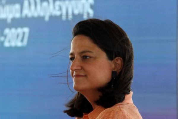 Το μήνυμα της Κεραμέως για τον εμβολιασμό των παιδιών: «Σημαντικό βήμα για την επιστροφή στην κανονικότητα»