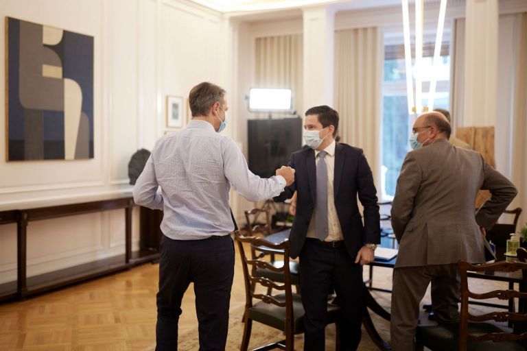 Μητσοτάκης: Συνάντηση με τη νέα ηγεσία της Ιατρικής Σχολής του ΕΚΠΑ