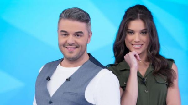 Θα τα χάσετε! Αυτό είναι το νέο κορίτσι του «Τροχού της Τύχης»