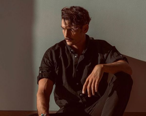 Γιάννης Κουκουράκης: «Πέρα από τα μπράτσα, έχεις να μας δείξεις και κάτι;»