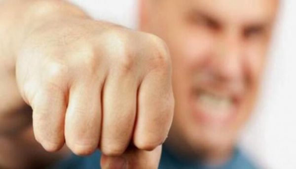 Κρήτη: Γονέας χτύπησε ομαδάρχη επειδή ζήτησε από το παιδί να φορέσει μάσκα