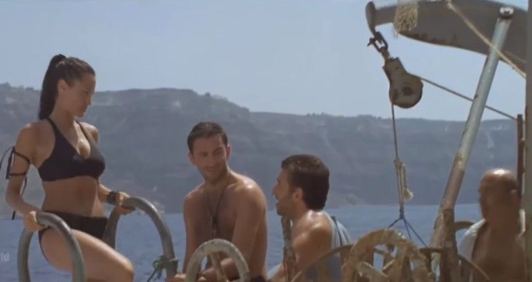 Διάσημοι καλλιτέχνες που γοητεύθηκαν από την Ελλάδα και αγόρασαν σπίτι στα νησιά