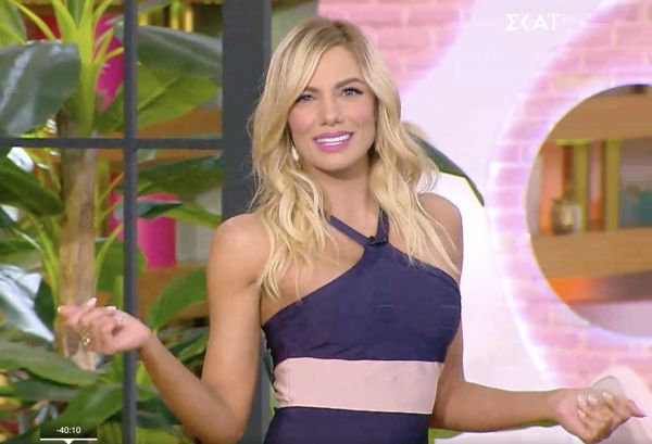 Ιωάννα Μαλέσκου: Αυτή η φωτογραφία της παρουσιάστριας με μπικίνι είναι ό,τι πιο σέξι θα δείτε σήμερα