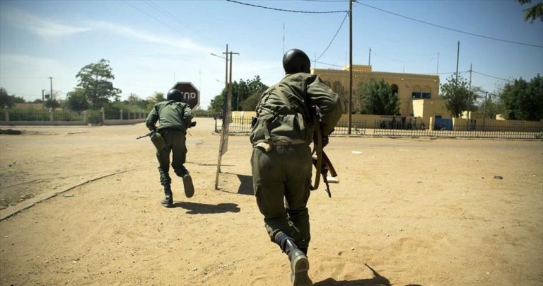 Μάλι: Αποτυχημένη απόπειρα δολοφονίας του μεταβατικού προέδρου