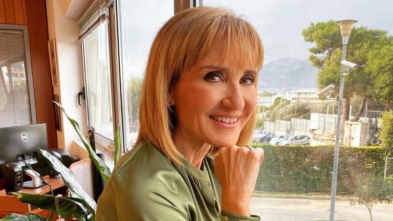 Μάρα Ζαχαρέα: Οι διακοπές στην Πάρο την έχουν γλυκάνει απίστευτα