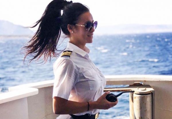 Μαριάνθη Κάσδαγλη: Η καυτή υποπλοίαρχος επέστρεψε στις θάλασσες μετά το Survivor