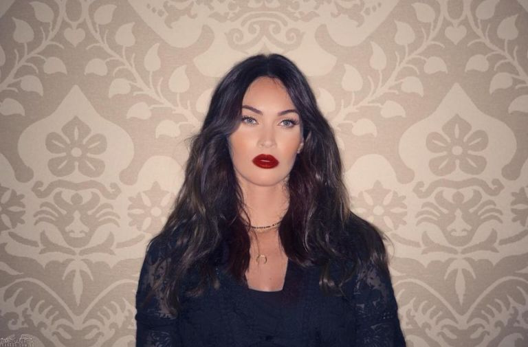 Μέγκαν Φοξ: «Ο 8χρονος γιος μου ντύνεται με φορέματα – Με ενοχλεί γιατί τον κοροϊδεύουν»