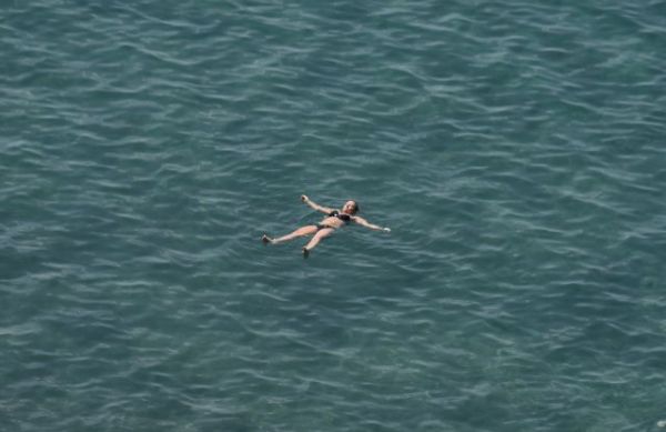 Βρετανία: Παραμένουν στην «πορτοκαλί λίστα» τα ελληνικά νησιά