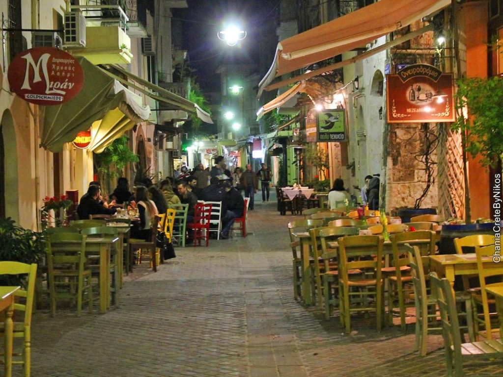 Κρήτη: Βγήκαν οι κατσαρίδες από τα φρεάτια – Πανικόβλητος ο κόσμος