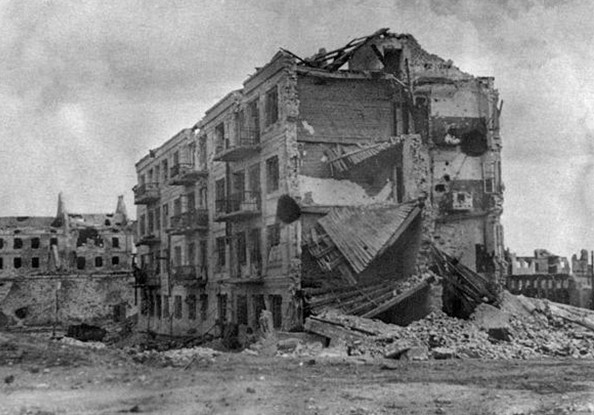 Στάλινγκραντ 1942: Η ετοιμοθάνατη πόλη