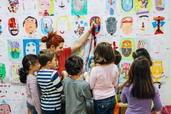 Βρεφονηπιακοί σταθμοί: Μέχρι την Πέμπτη οι αιτήσεις στον ΟΑΕΔ για εγγραφές – Οι δικαιούχοι