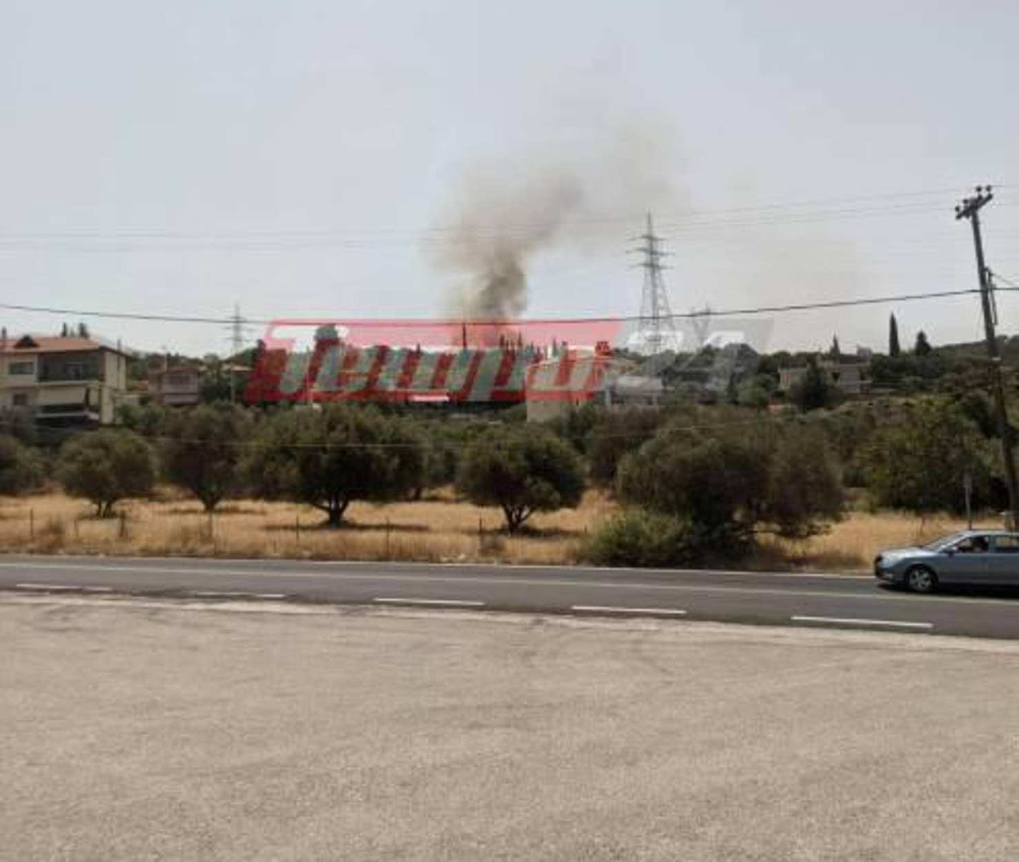 Πάτρα: Μεγάλη φωτιά στον Προφήτη Ηλία - Εντολή εκκένωσης της περιοχής