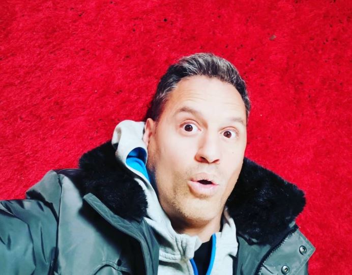 Γρηγόρης Πετράκος: Ξαναχτυπά εναντίον Λιάγκα – «Γι’ αυτό βγάζετε αφρούς»