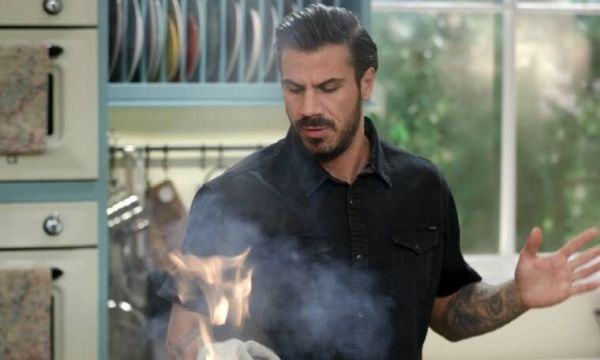 Άκης Πετρετζίκης: Είπε ηχηρό «όχι» σε πρόταση «μαμούθ» του Ατζούν