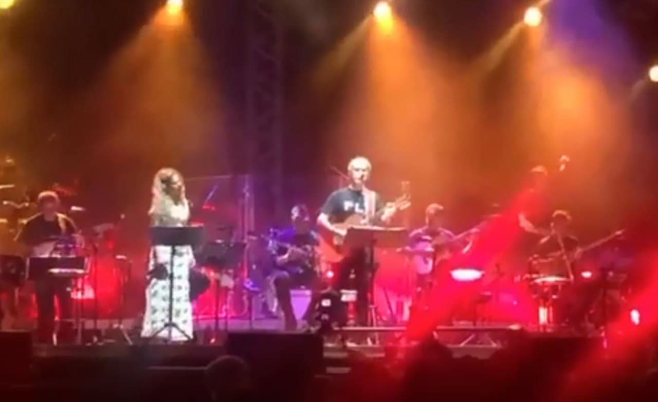 Μαγικές στιγμές χάρισε ο Γιώργος Νταλάρας στην Τεχνόπολη