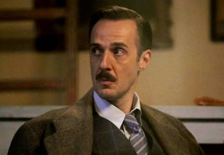 Χρήστος Πλαΐνης: «Στο σπίτι δεν βλέπω τις Άγριες Μέλισσες»