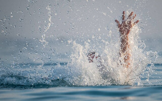 Κρήτη: Νεκρός ο κολυμβητής που αγνοούνταν - Γλίστρησε από τα χέρια του ναυαγοσώστη που προσπάθησε να τον σώσει