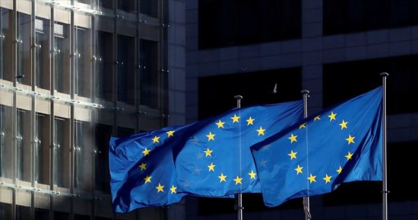Κομισιόν: Συνεχίζουμε να στηρίζουμε τις επιστροφές μεταναστών από ελληνικά νησιά στην Τουρκία