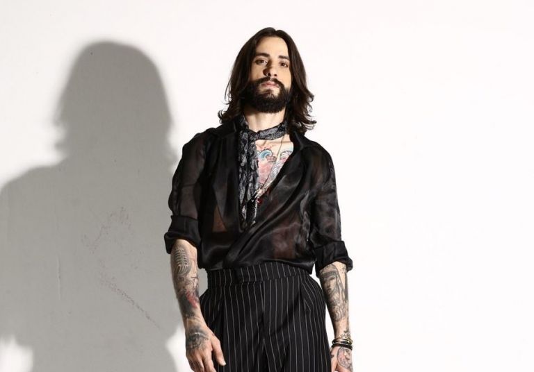 Αναστάσιος Ράμμος: O τραγουδιστής μας συστήνει τον αδερφό του και είναι κούκλος