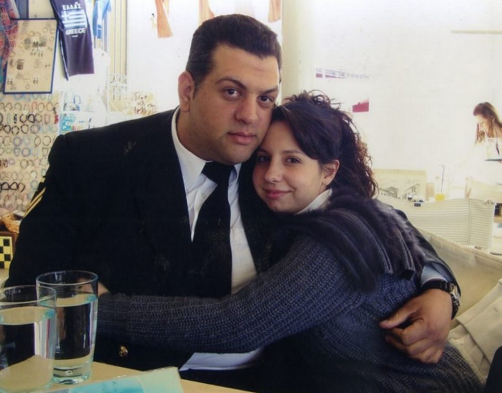 Διπλό φονικό στη Σαλαμίνα: Διώξεις μετά από δέκα χρόνια – Σκότωσαν το ζευγάρι και επέστρεψαν για να δουλέψουν στο μπαρ