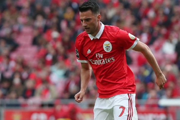 Στη δεύτερη ομάδα της Μπενφίκα ο Σάμαρης