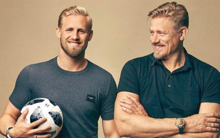 Εθνική Δανίας: From father to son