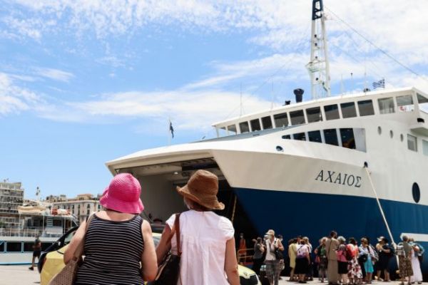 Κοροναϊός: Τα τεστ αυξάνουν τον οικογενειακό προϋπολογισμό και το κόστος των διακοπών