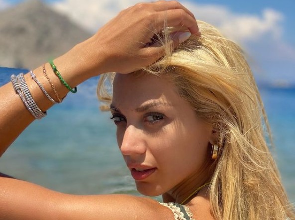 Κωνσταντίνα Σπυροπούλου: Το σέξι φόρεμα που αναστάτωσε το Instagram