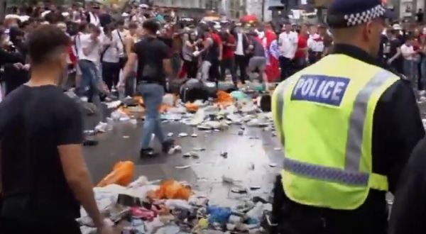Euro 2020: Επεισόδια στο Λονδίνο μετά τον τελικό με 45 συλλήψεις