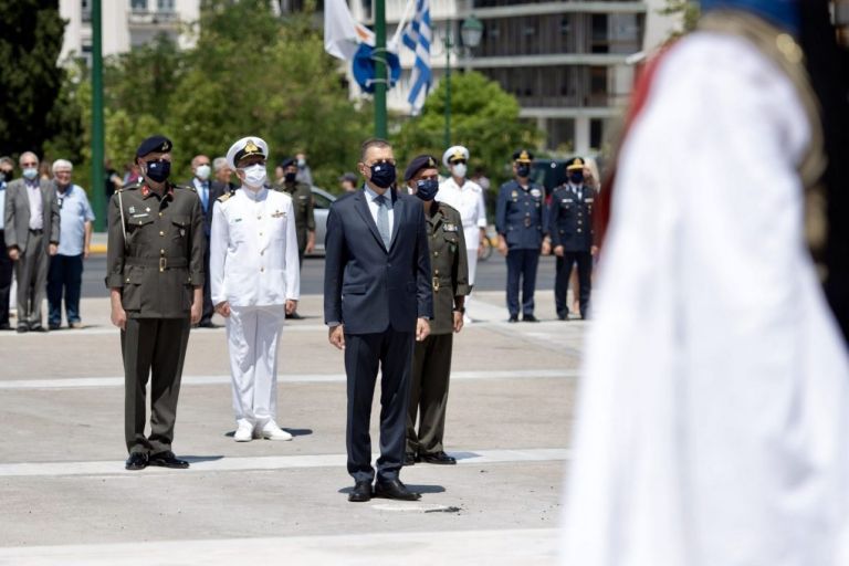Παρουσία του ΥΦΕΘΑ οι εκδηλώσεις μνήμης για τους πεσόντες κατά την τουρκική εισβολή στην Κύπρο το 1974