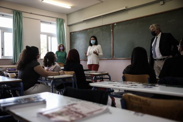 Εκπαιδευτικό νομοσχέδιο: «Η κυβέρνηση θέλει αξιολόγηση στα σχολεία» λέει η Κεραμέως